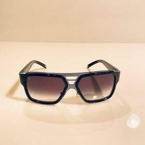 LOUIS VUITTON SUNGLASSES, BLACK/GRADIENT TINT, CHROME HARDWARE